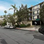 Chic Condo Steps From Petco Park