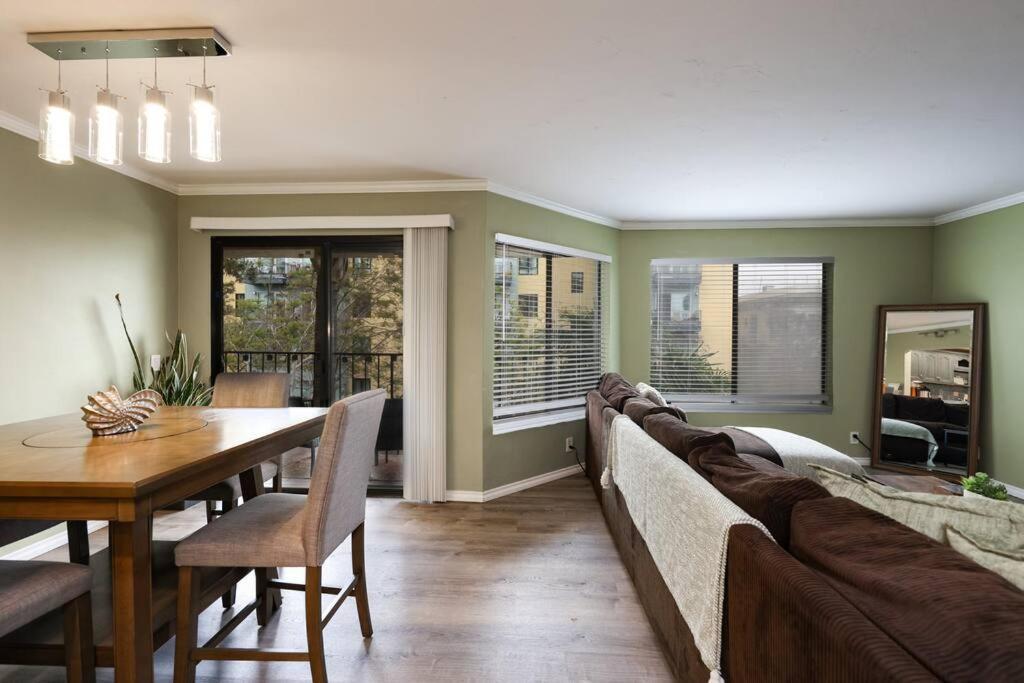 Apartamento Chic Steps From Petco Park *
