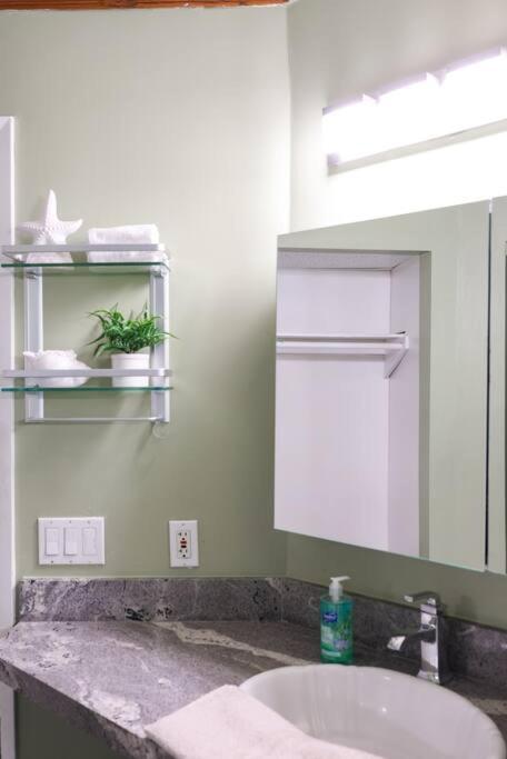 Apartamento Chic Steps From Petco Park